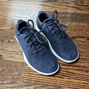 Allbirds - charcoal merino wool sneakers